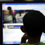 child-using-computer