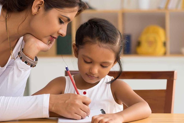 පොඩ්ඩන් අකුරු ලියන්න හොර ඇයි..?