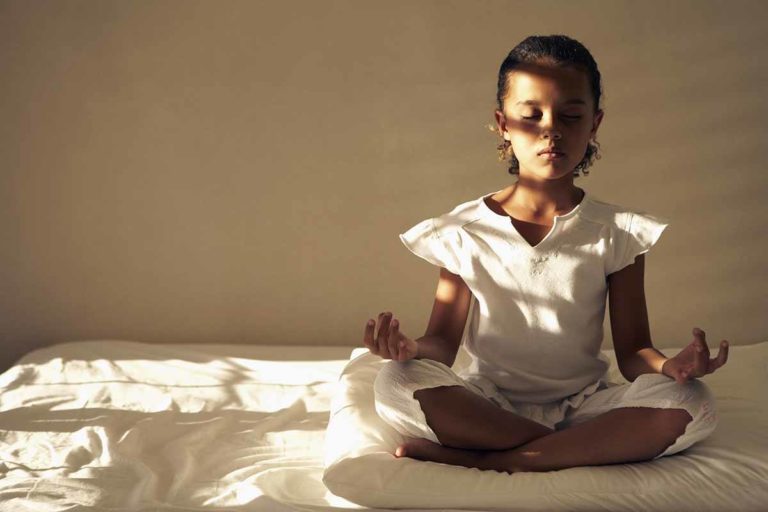 Mindfulness හෙවත් සතිය පිහිටුවා ගත් දරුවෙක්