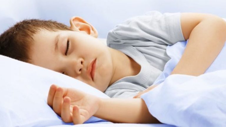 පොඩ්ඩා වේලාසනින් නිදිකරවා  ගැනීම
