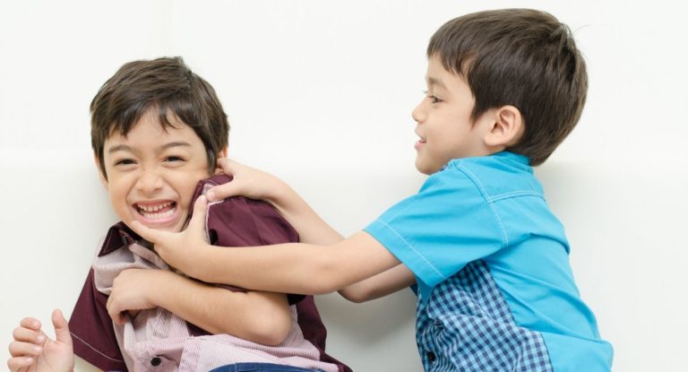 දරුවන්ට රණ්ඩු කරන්න ඉඩ දුන්නොත්