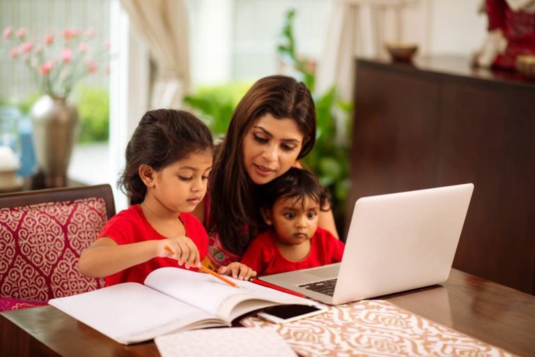 දරුවන්ගේ අධ්‍යාපනය වෙනුවෙන් දෙමාපිය ඔබේ අවධානය යොමු විය යුතු කරුණු 6ක්